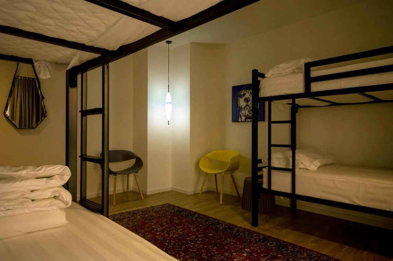 Vanilla Sky Boutique Hostel Tirana Albanië